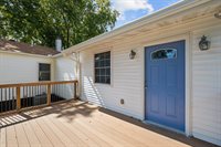 3433 North Sturdevant Street, Davenport, IA 52806