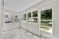 2711 9th Avenue, Rock Island, IL 61201