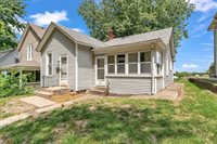 2711 9th Avenue, Rock Island, IL 61201
