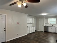 501 Sparks Street, Grand Prairie, TX 75051