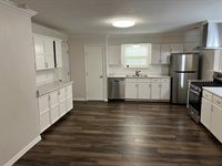 501 Sparks Street, Grand Prairie, TX 75051