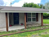 501 Sparks Street, Grand Prairie, TX 75051