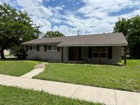 501 Sparks Street, Grand Prairie, TX 75051