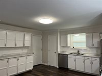 501 Sparks Street, Grand Prairie, TX 75051