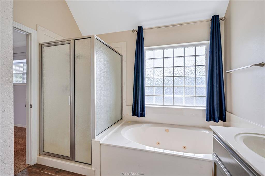 2107 Williams Way, Bryan, TX 77808