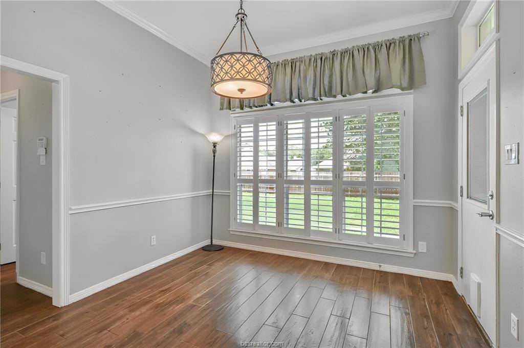 2107 Williams Way, Bryan, TX 77808
