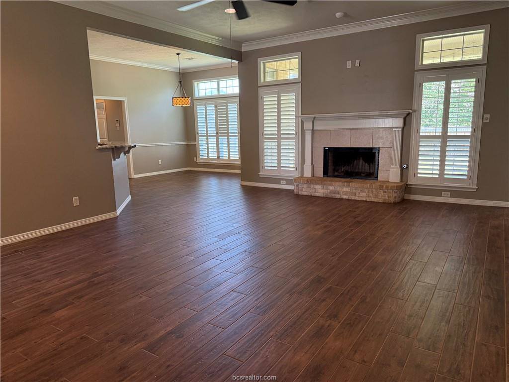 2107 Williams Way, Bryan, TX 77808