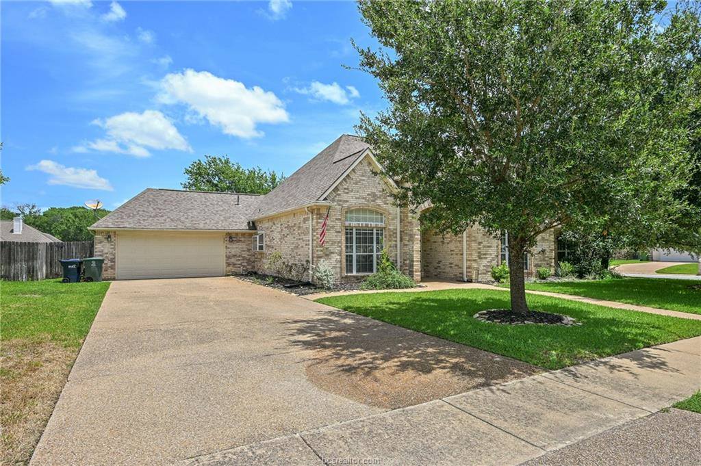 2107 Williams Way, Bryan, TX 77808