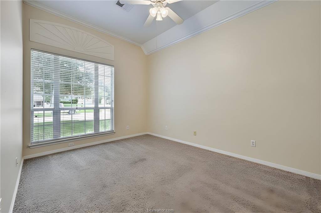 2107 Williams Way, Bryan, TX 77808