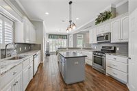 2107 Williams Way, Bryan, TX 77808