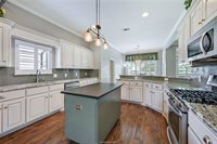 2107 Williams Way, Bryan, TX 77808