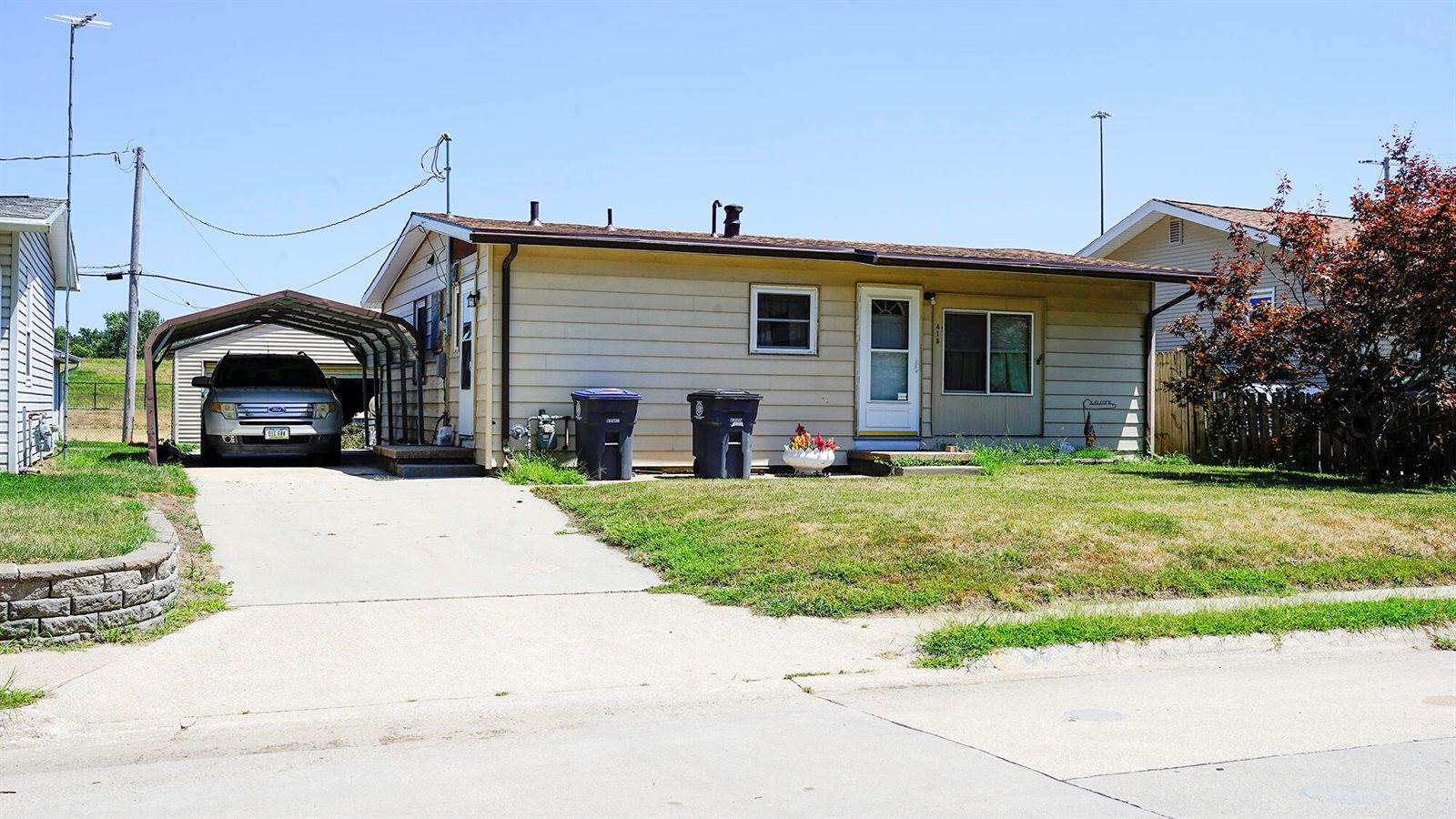 415 North 38TH Street, Council Bluffs, IA 51501
