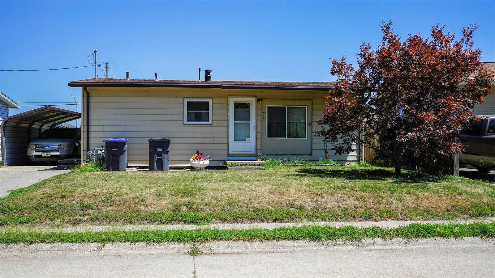 415 North 38TH Street, Council Bluffs, IA 51501