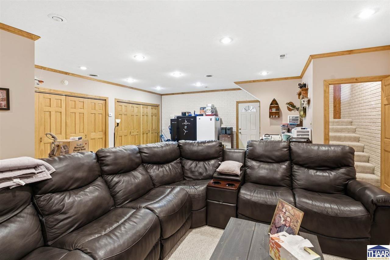 3359 South Westwood, West Terre Haute, IN 47885