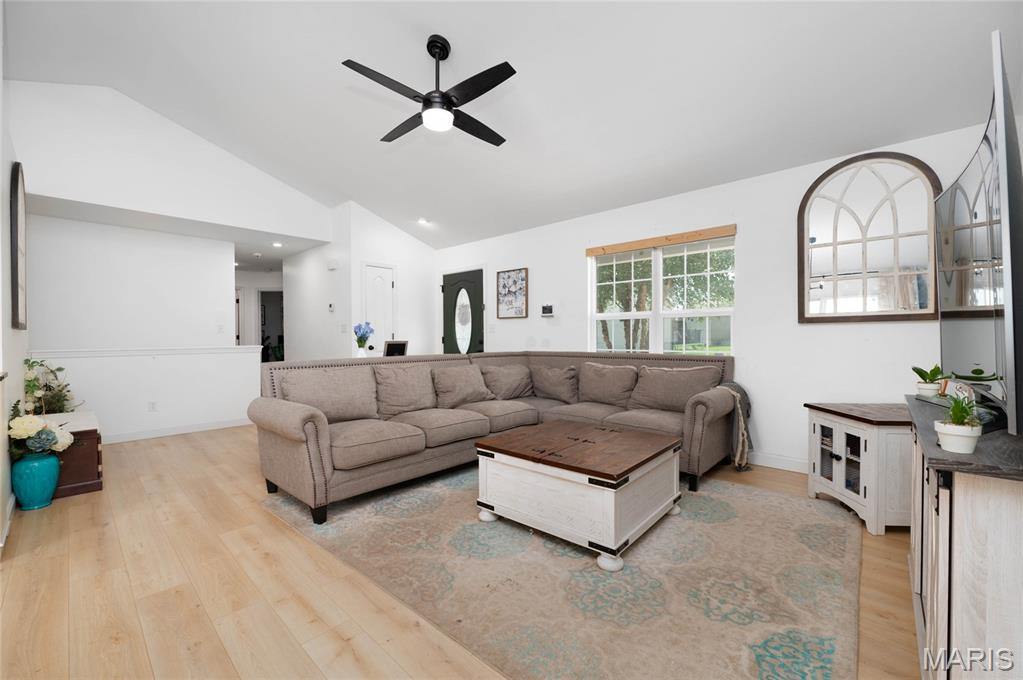 23689 Restore Road, Waynesville, MO 65583