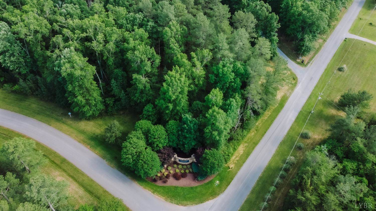 305 Runaway Bay Road, Lynch Station, VA 24571