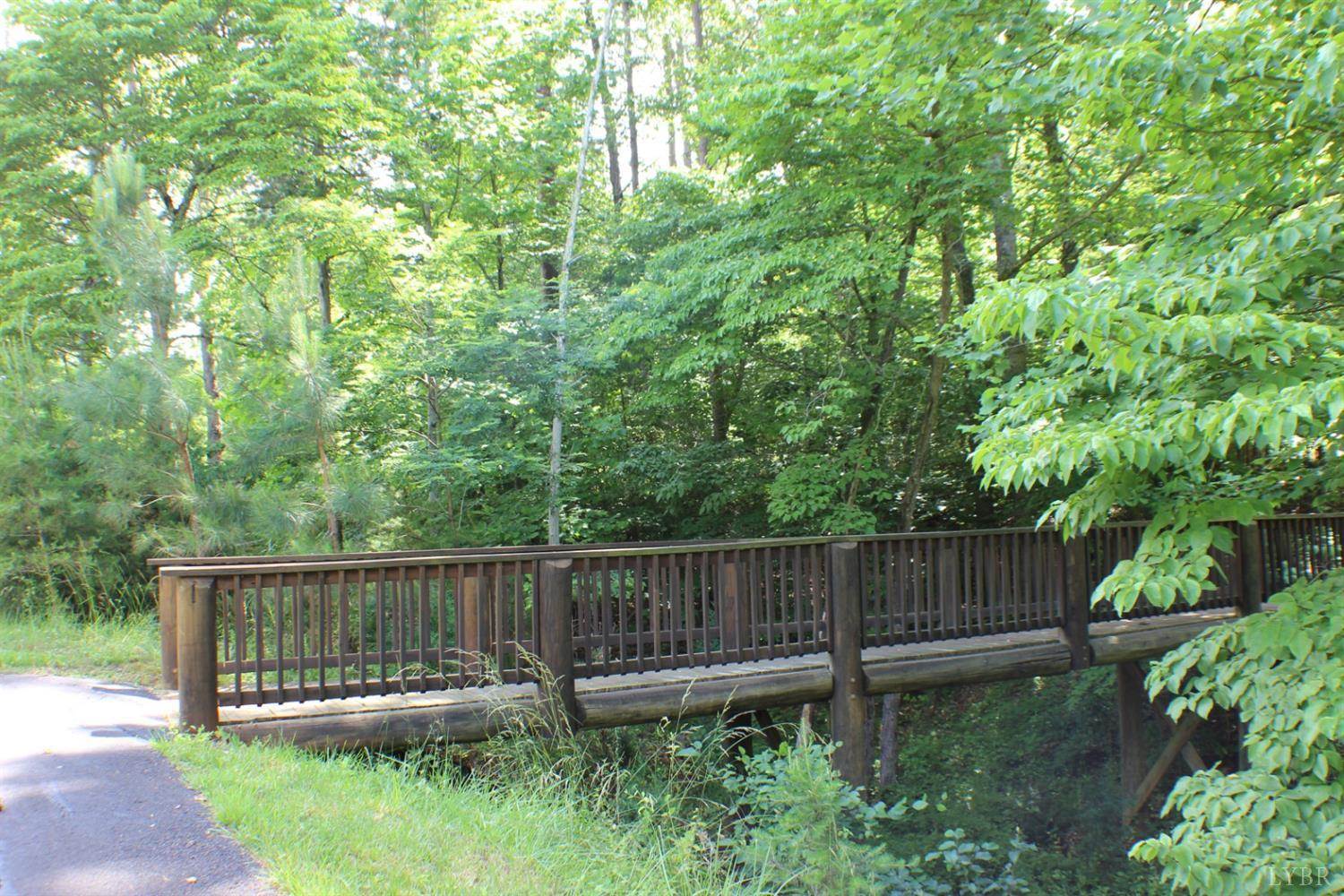 305 Runaway Bay Road, Lynch Station, VA 24571