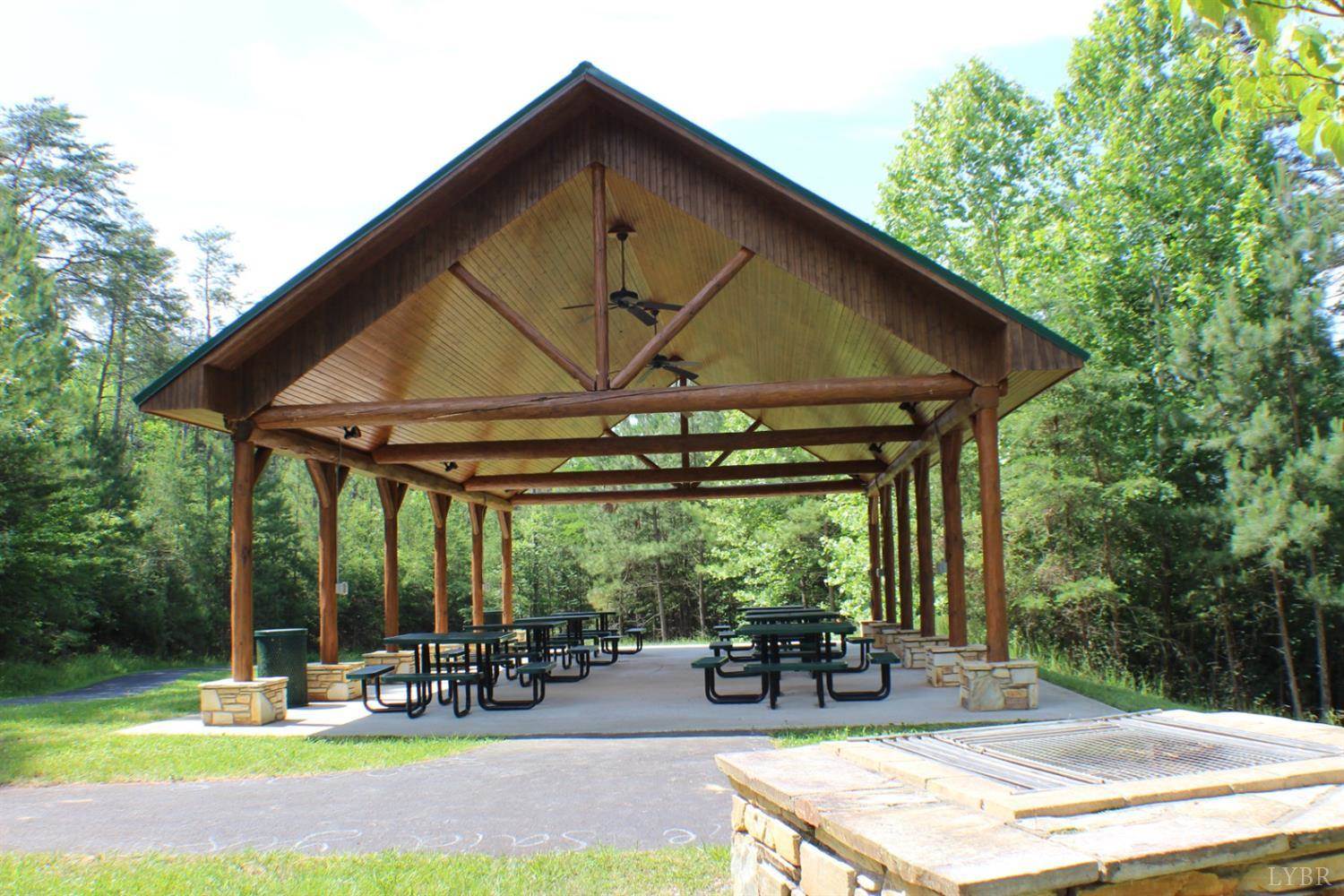 305 Runaway Bay Road, Lynch Station, VA 24571