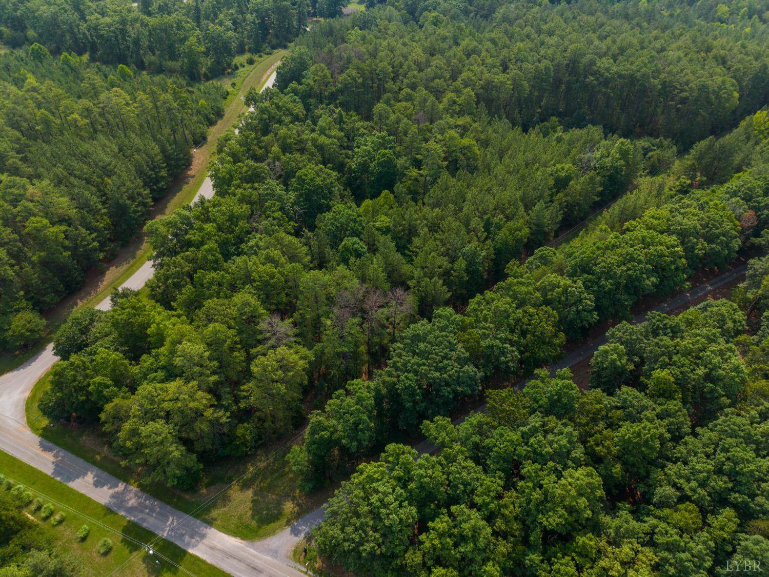 305 Runaway Bay Road, Lynch Station, VA 24571