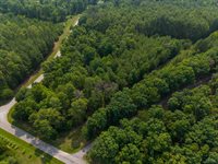 305 Runaway Bay Road, Lynch Station, VA 24571
