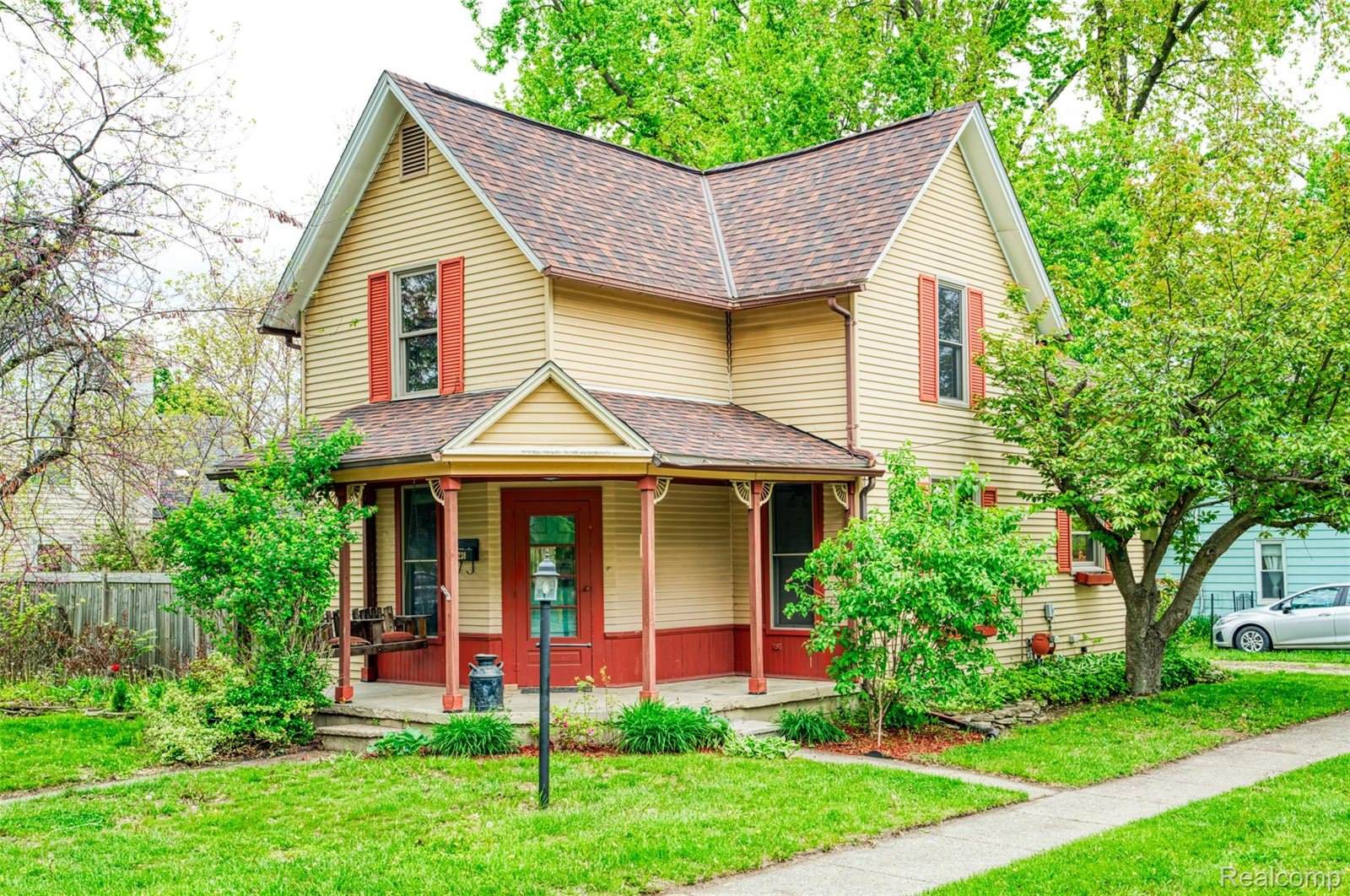 238 East Washington Street, HowellCity_Livingston, MI 48843