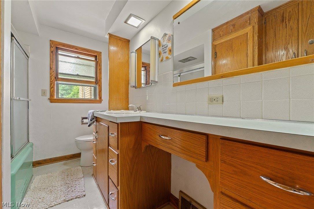 2451 East Western Reserve Road, Poland, OH 44514