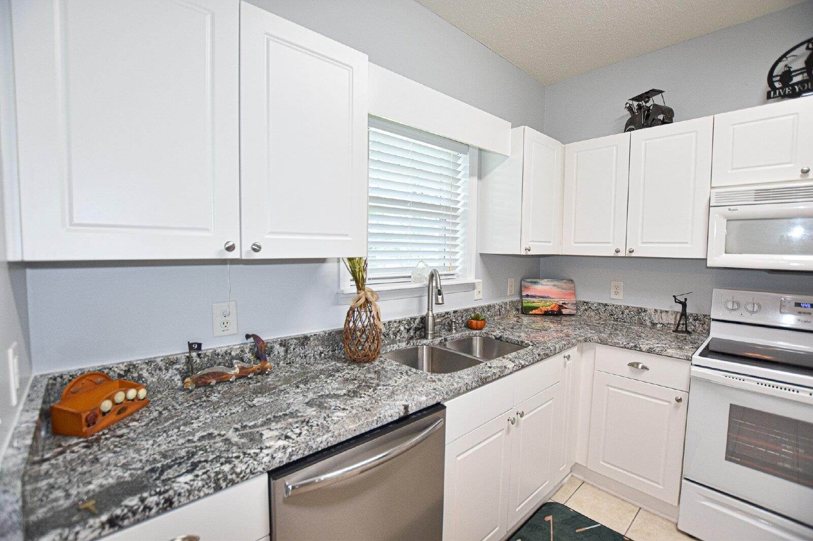 5825 Catalina Dr., North Myrtle Beach, SC 29582