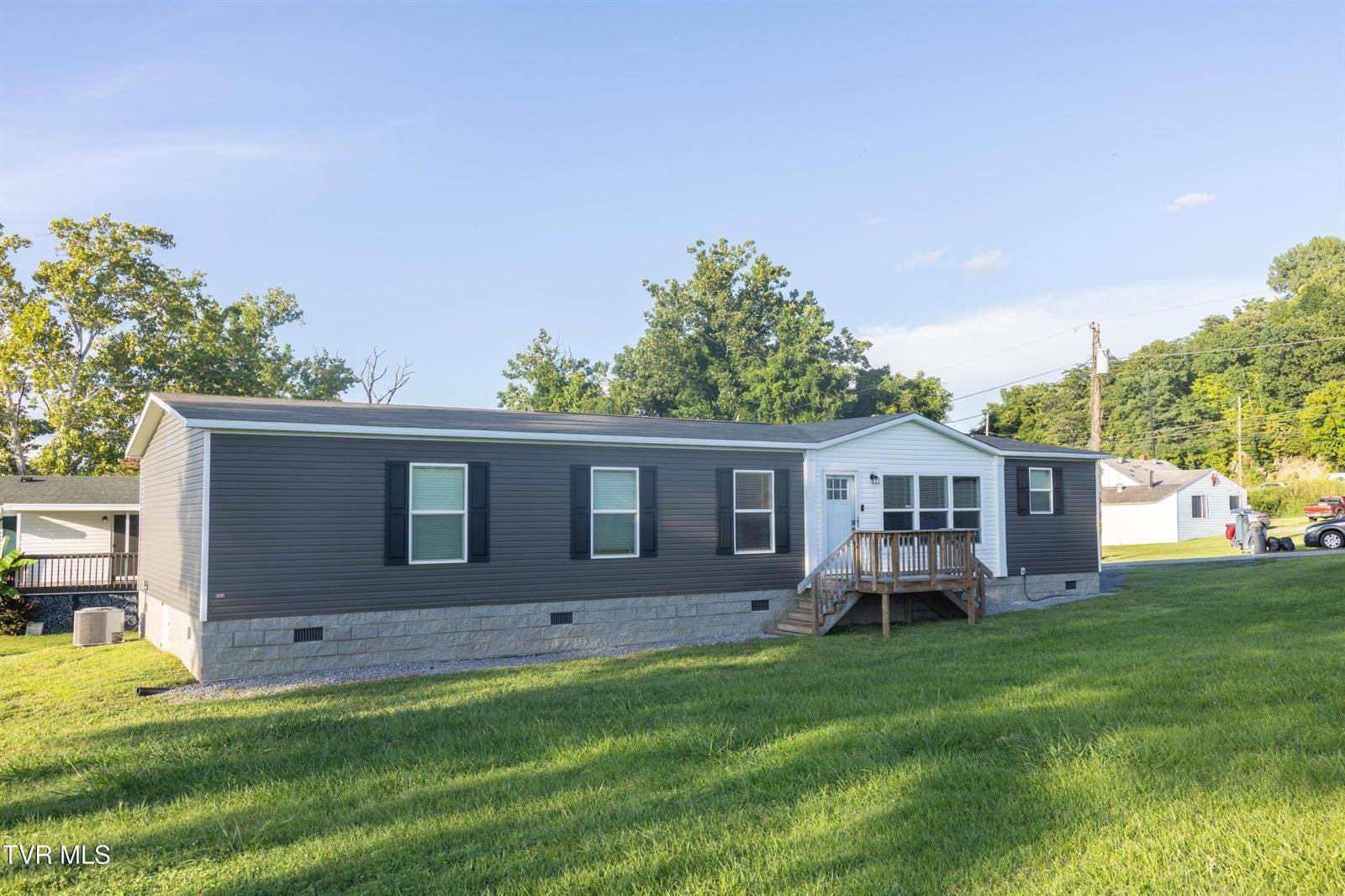 1135 Shipp Street, Kingsport, TN 37660