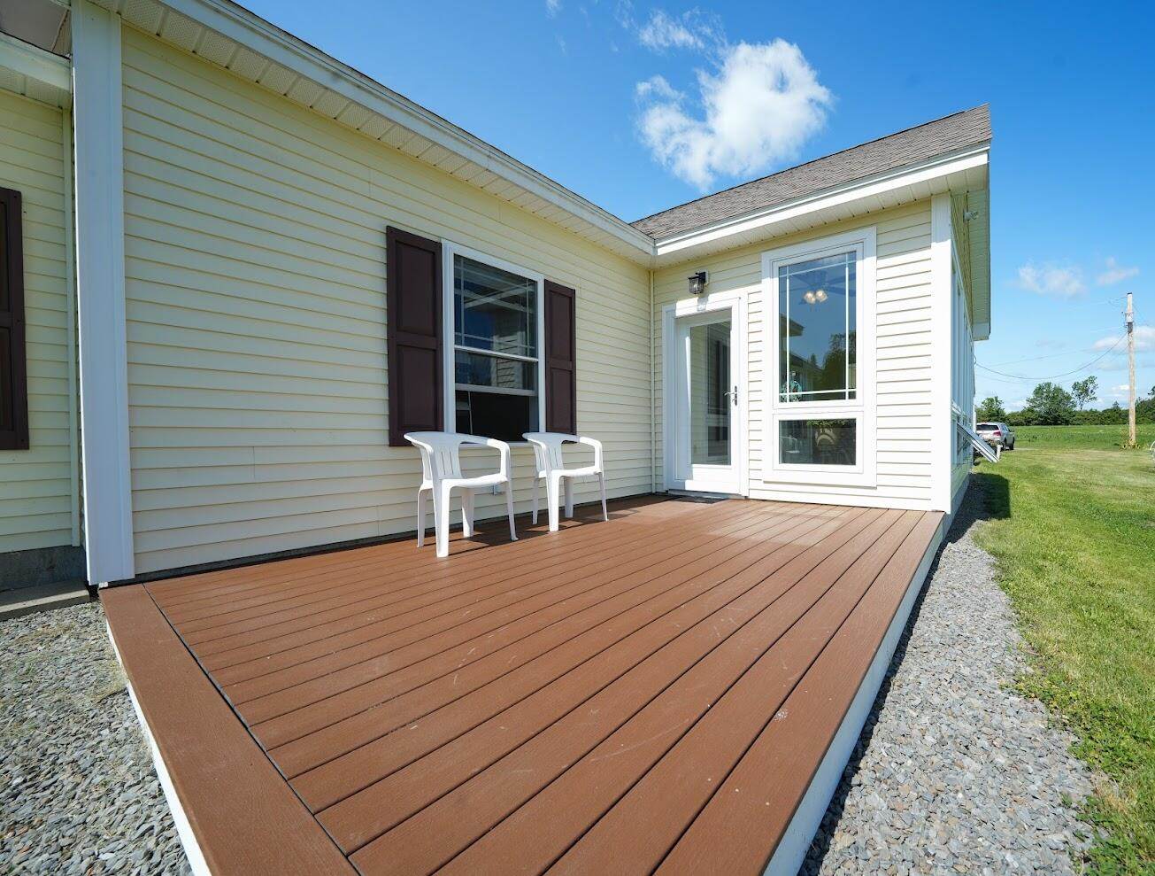 207 Corinth Road, Hudson, ME 04449