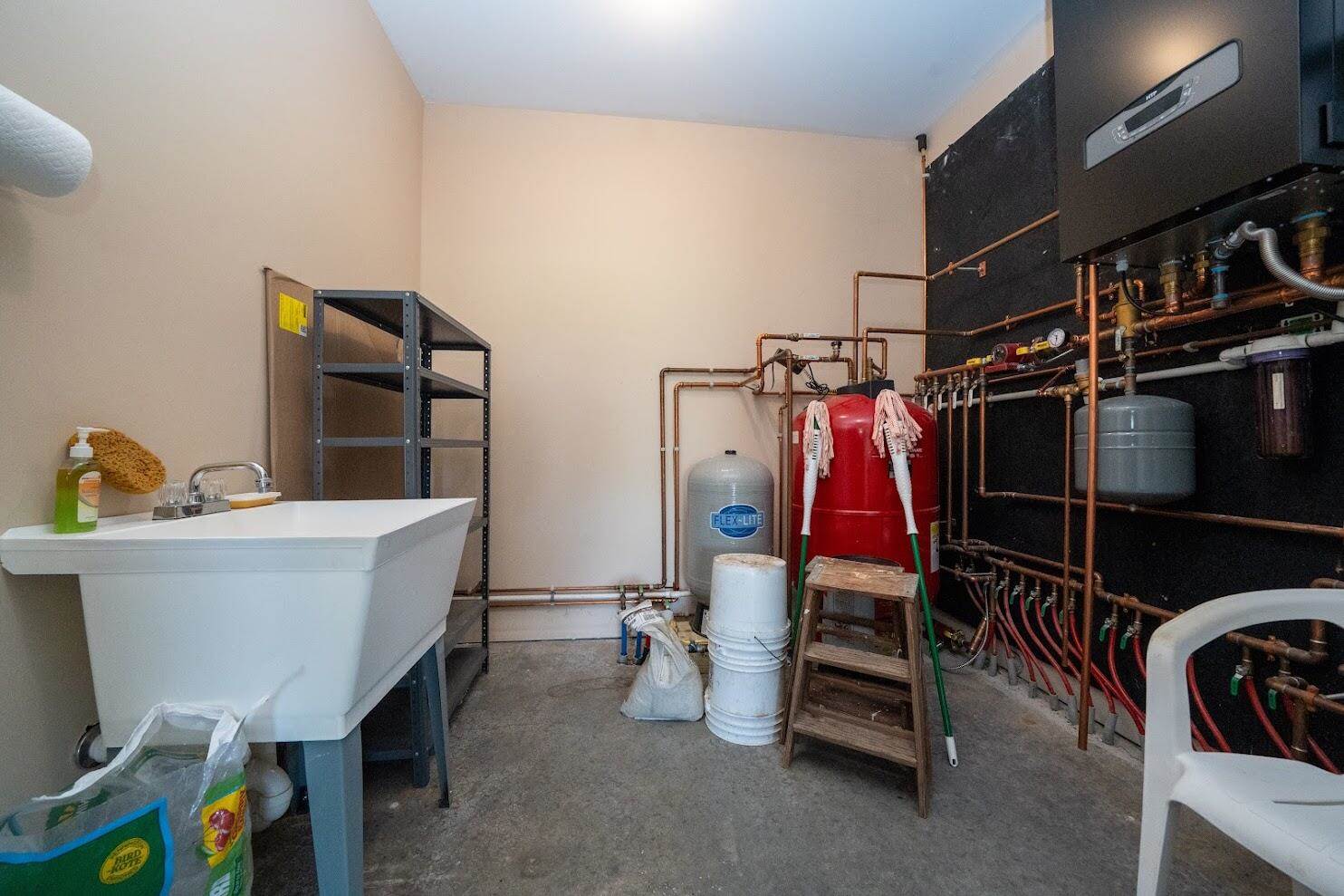207 Corinth Road, Hudson, ME 04449