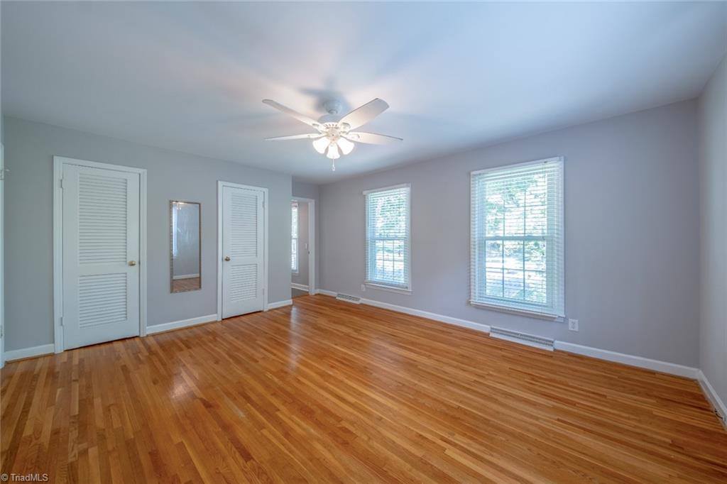1320 Abingdon Way, Winston-Salem, NC 27106