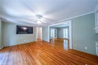1320 Abingdon Way, Winston-Salem, NC 27106