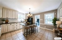1320 Abingdon Way, Winston-Salem, NC 27106