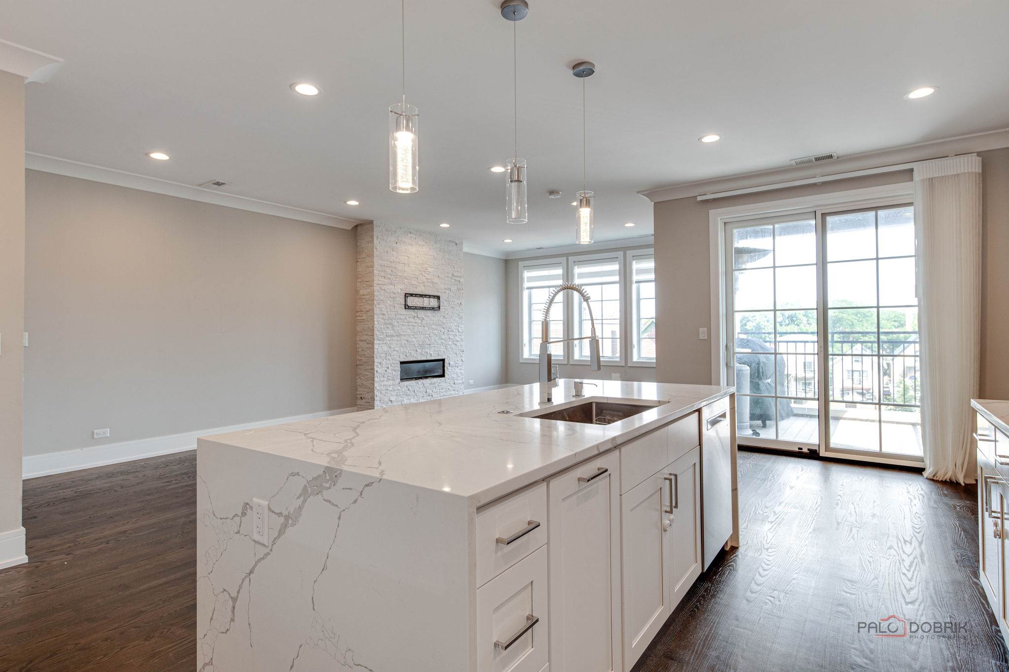 2309 W. Belmont Ave. #4, Chicago, IL 60618