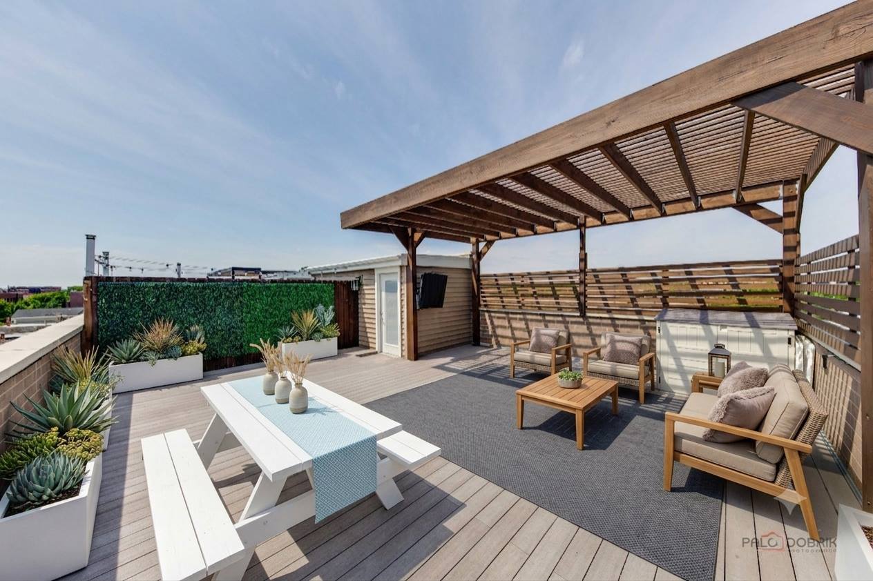 2309 W. Belmont Ave. #4, Chicago, IL 60618