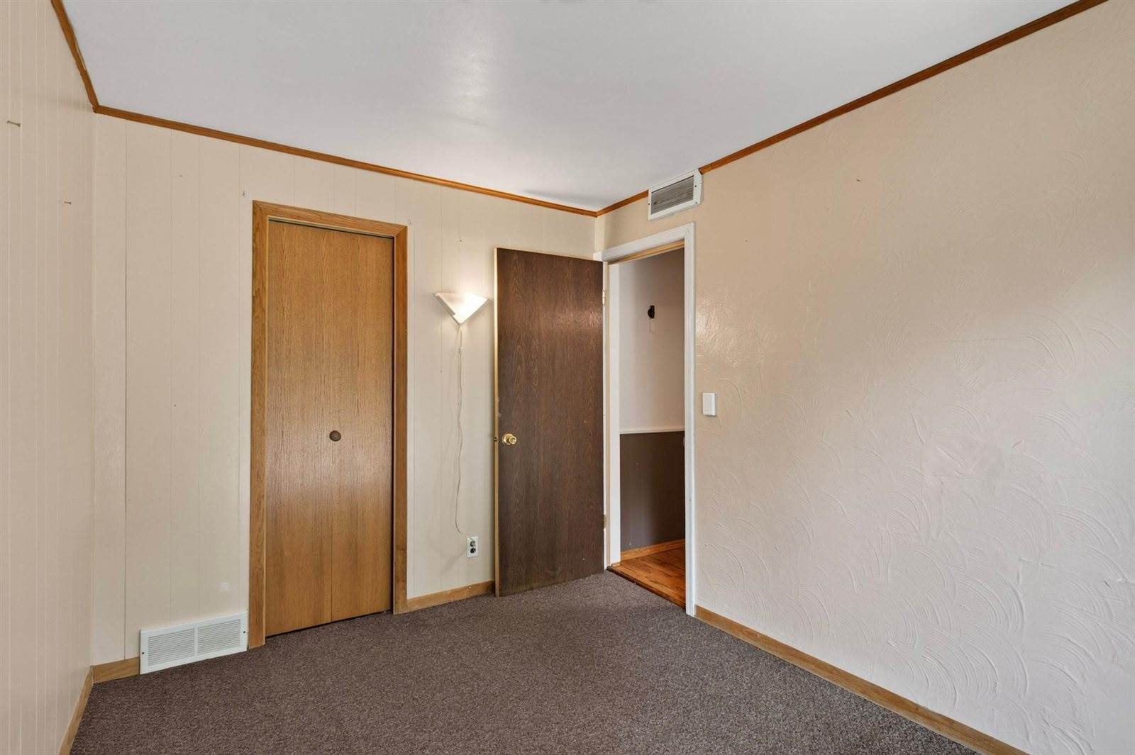 1930 Carey Street, Wisconsin Rapids, WI 54495