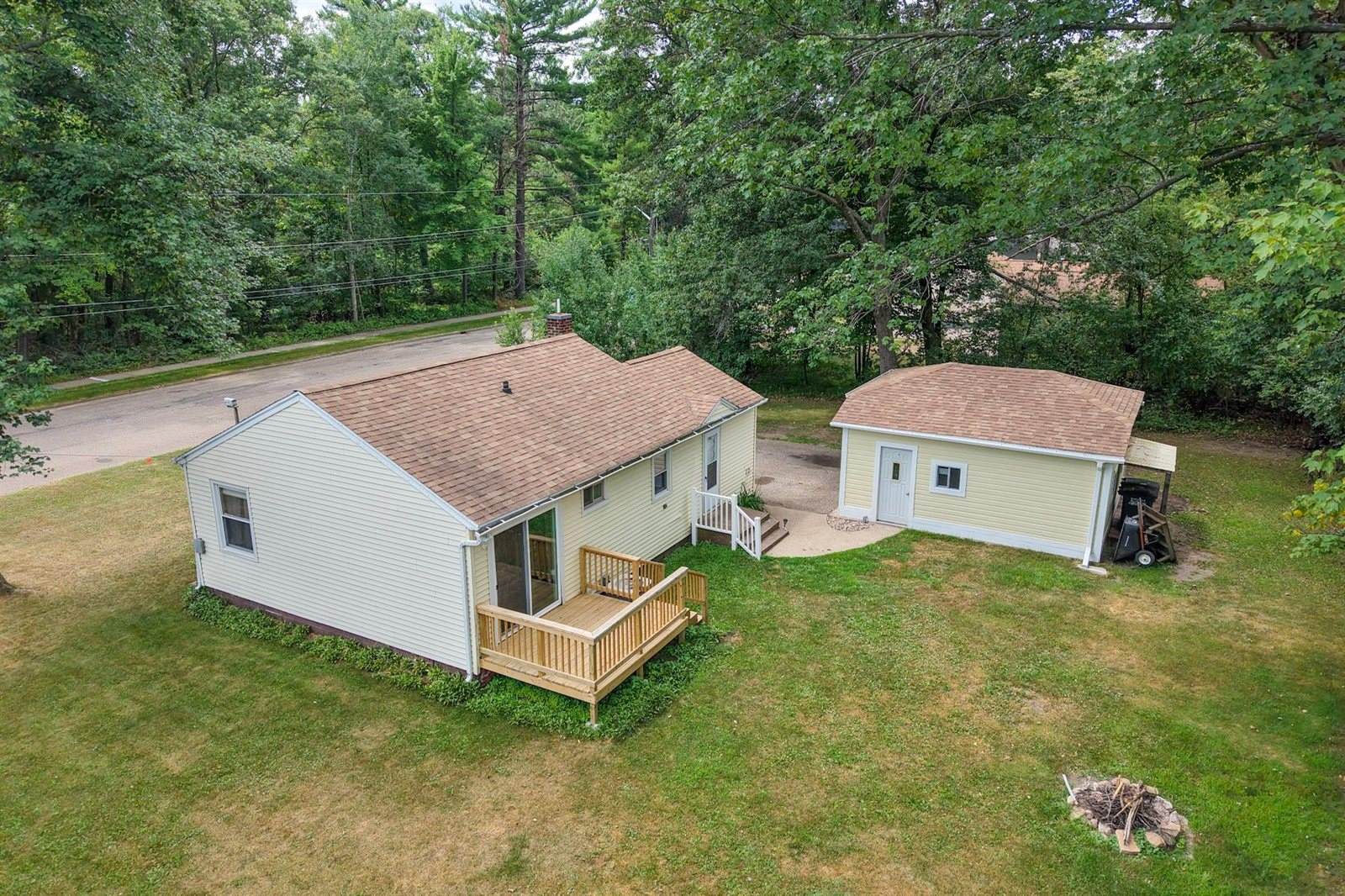 1930 Carey Street, Wisconsin Rapids, WI 54495