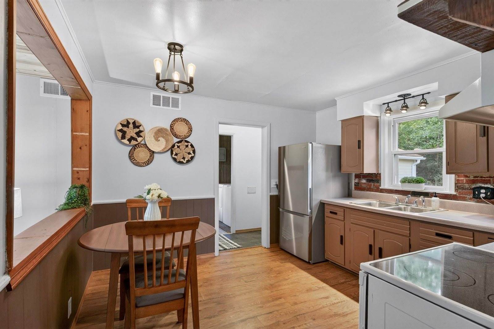 1930 Carey Street, Wisconsin Rapids, WI 54495