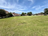Lake Bienville Court, Ponchatoula, LA 70454