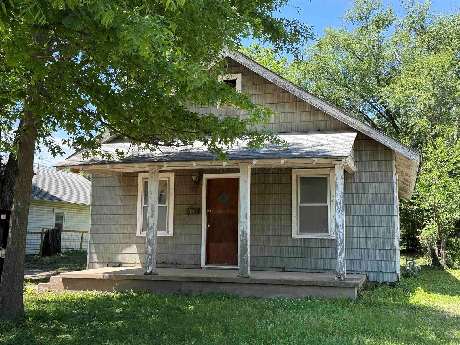 627 North Summit St, El Dorado, KS 67042