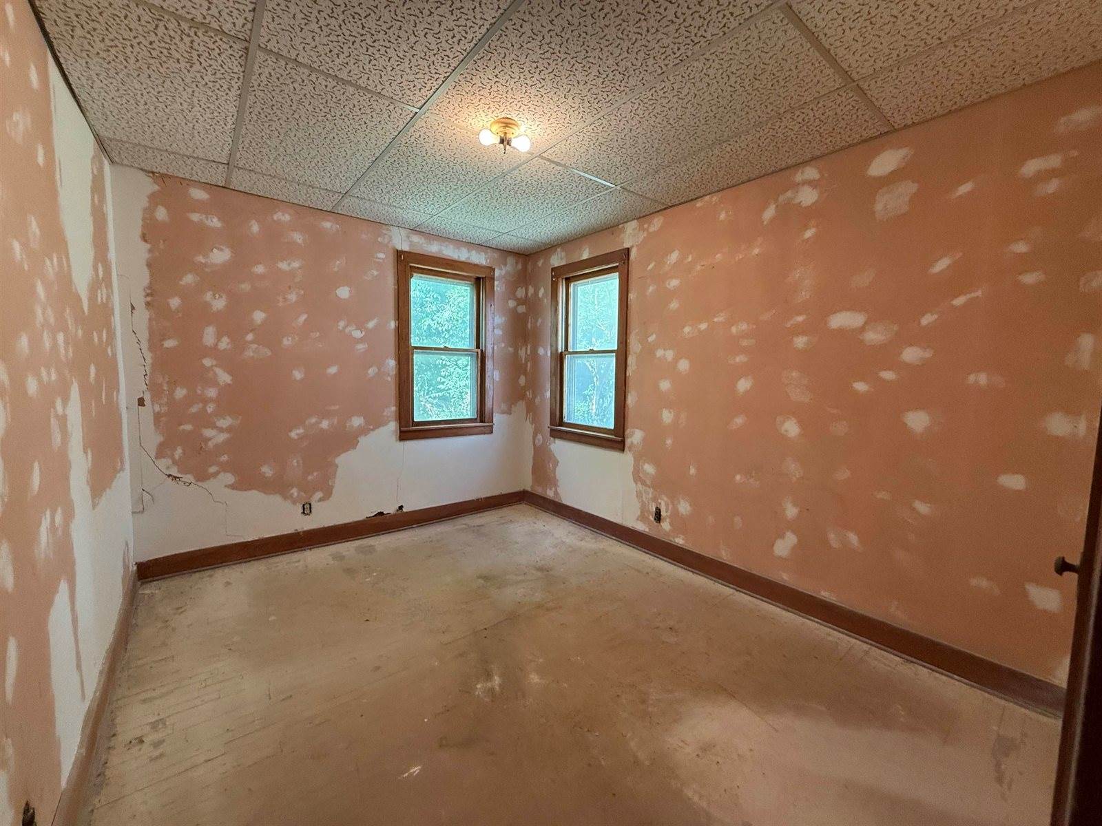 627 North Summit St, El Dorado, KS 67042