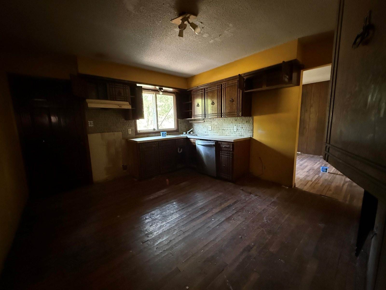 1319 Joyce St, El Dorado, KS 67042