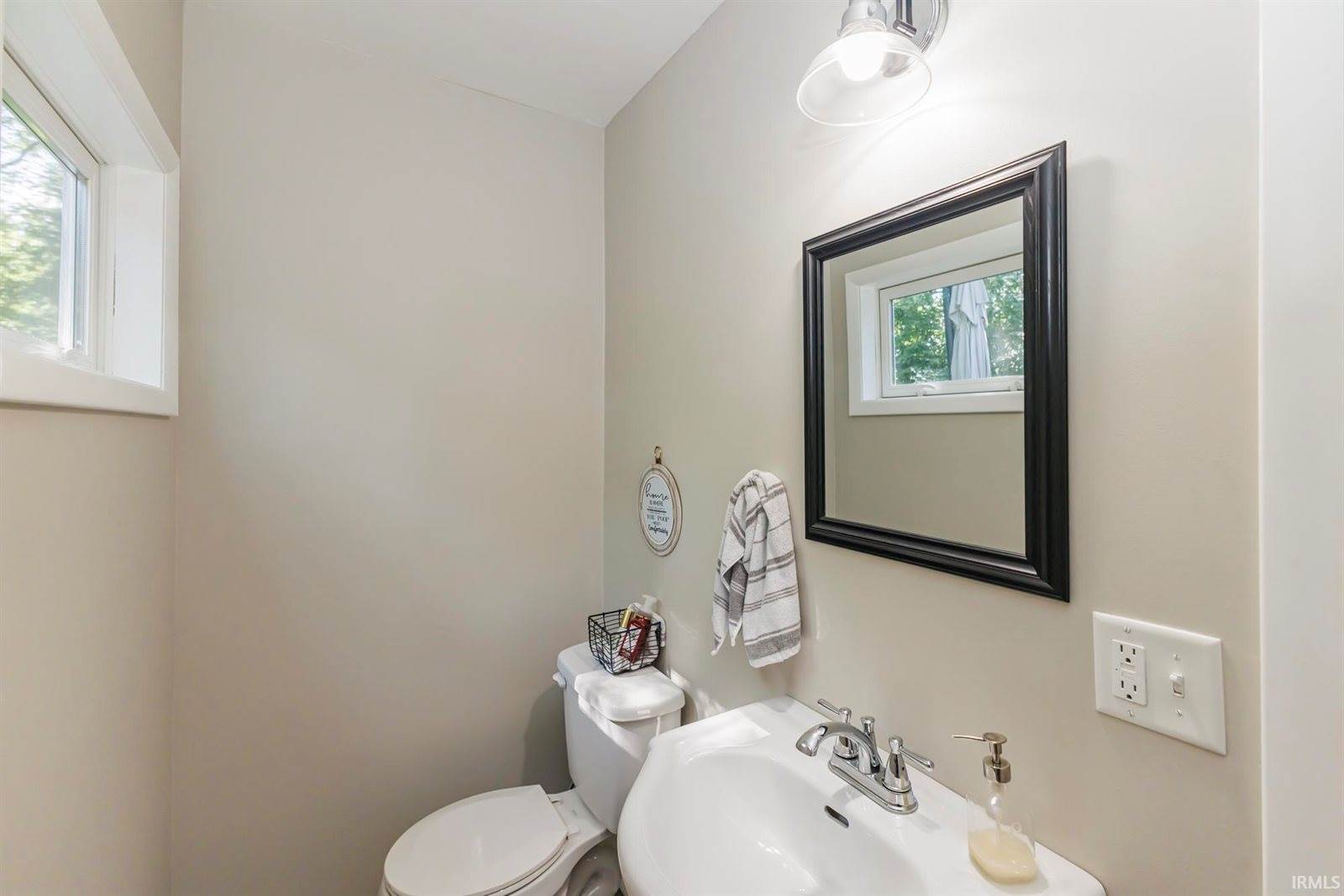 201 E Davidson Street, Muncie, IN 47303