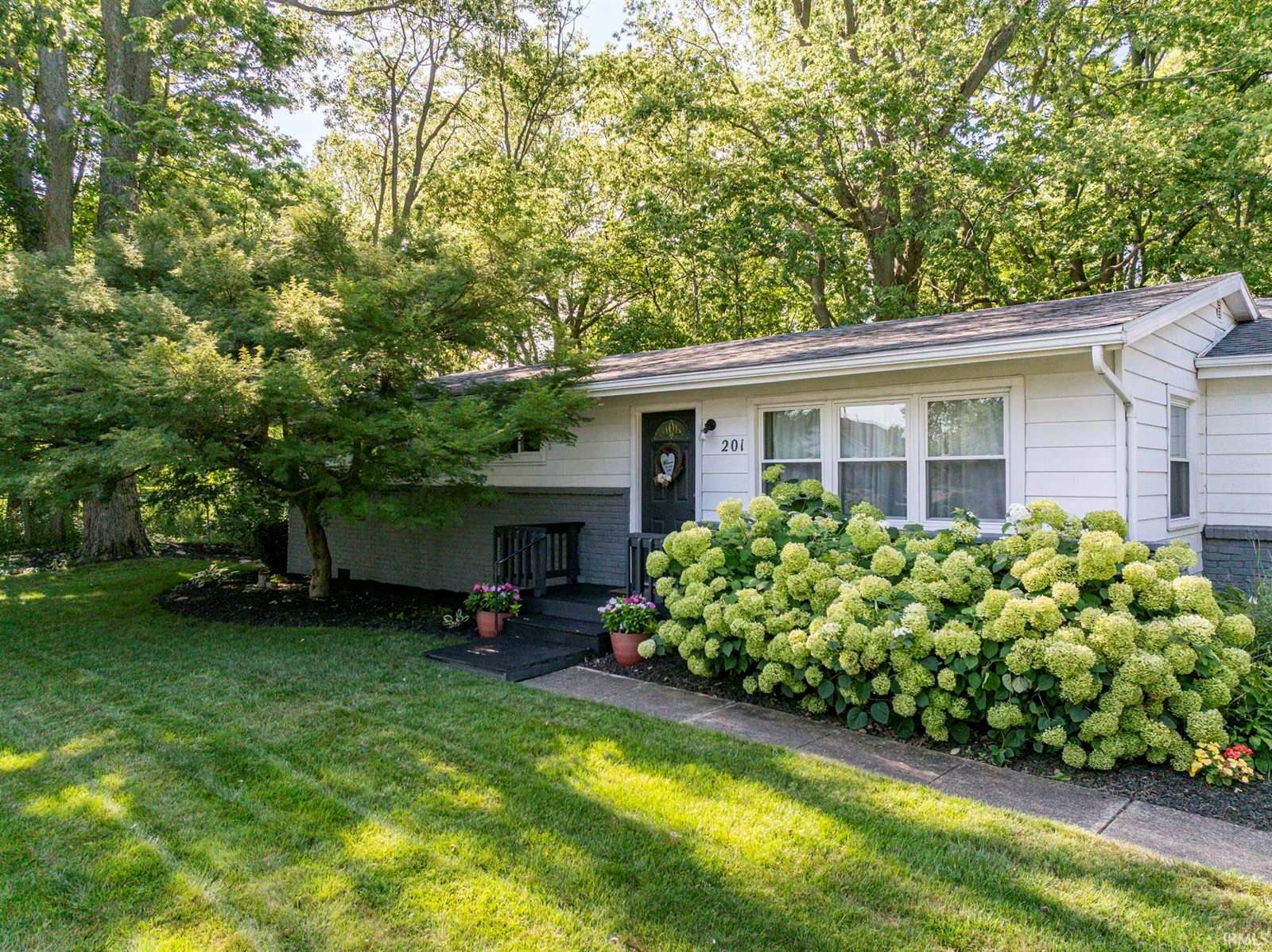 201 E Davidson Street, Muncie, IN 47303