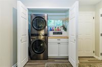 201 E Davidson Street, Muncie, IN 47303
