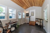 201 E Davidson Street, Muncie, IN 47303