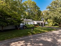 201 E Davidson Street, Muncie, IN 47303