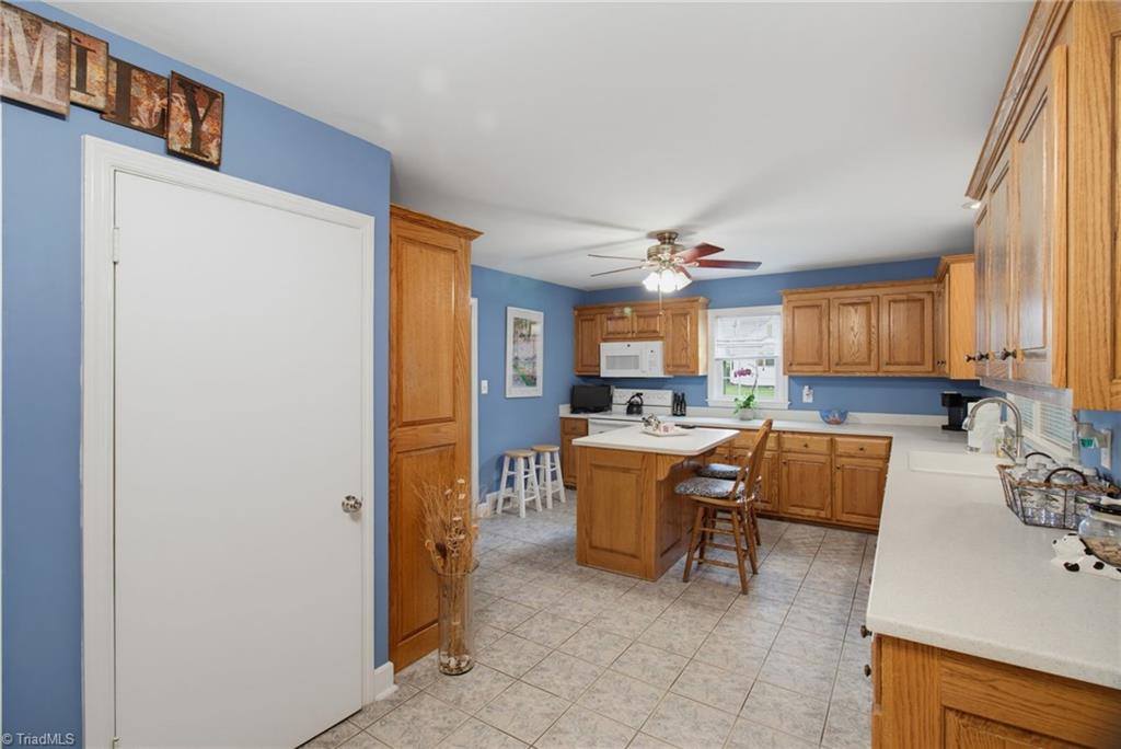4264 High Point Road, Winston-Salem, NC 27107