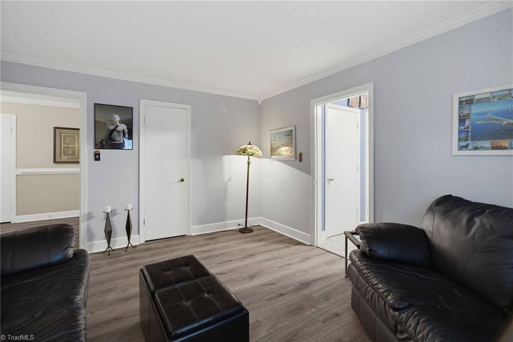 4264 High Point Road, Winston-Salem, NC 27107