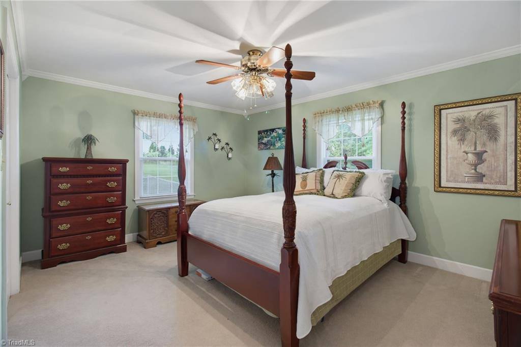 4264 High Point Road, Winston-Salem, NC 27107